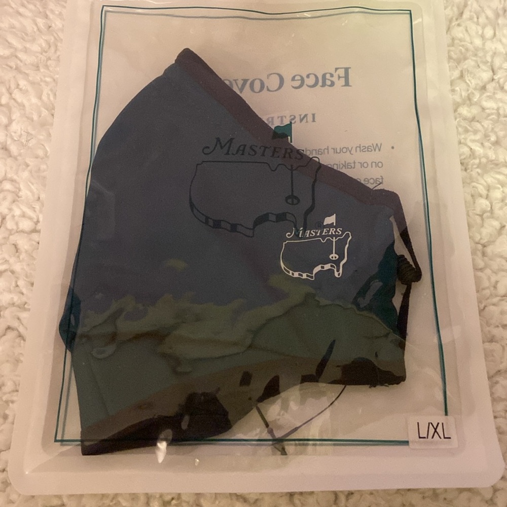 Masters Face Covering NWT 🏷️ L/XL